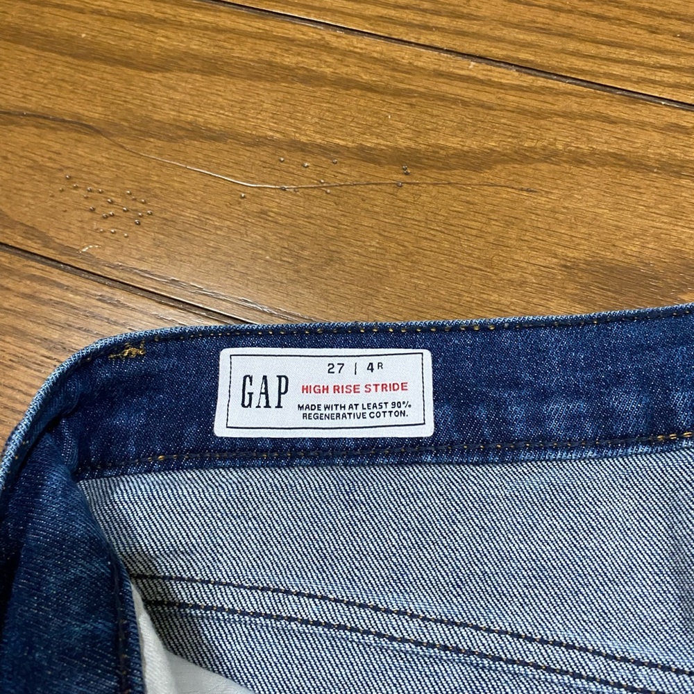 GAP womens high rise stride jeans with wide leg size 27